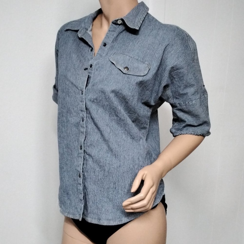 Liz Claiborne Lizwear Vtg Blue Denim Button Up Shirt Size Large Short Sleeved 10